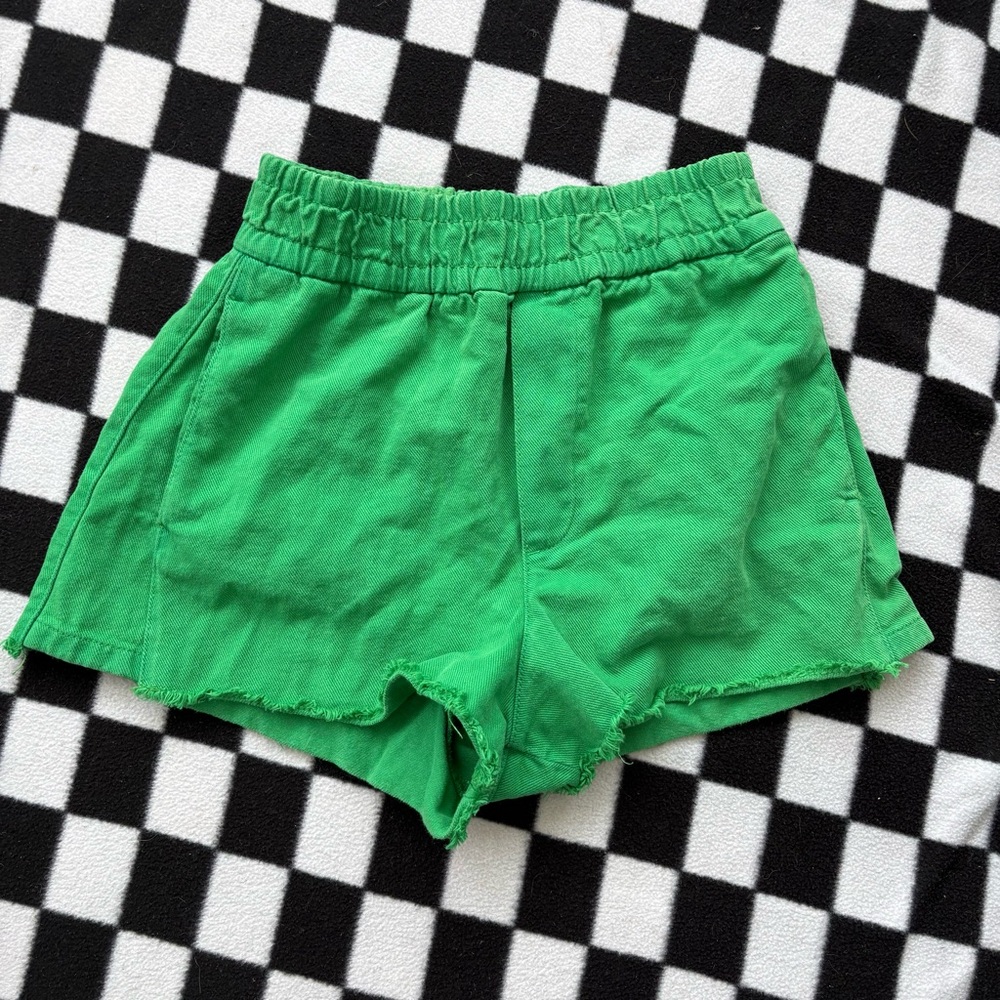 Zara Vibrant Green High Waist Women's Shorts, size XS, elastic waist, excellent